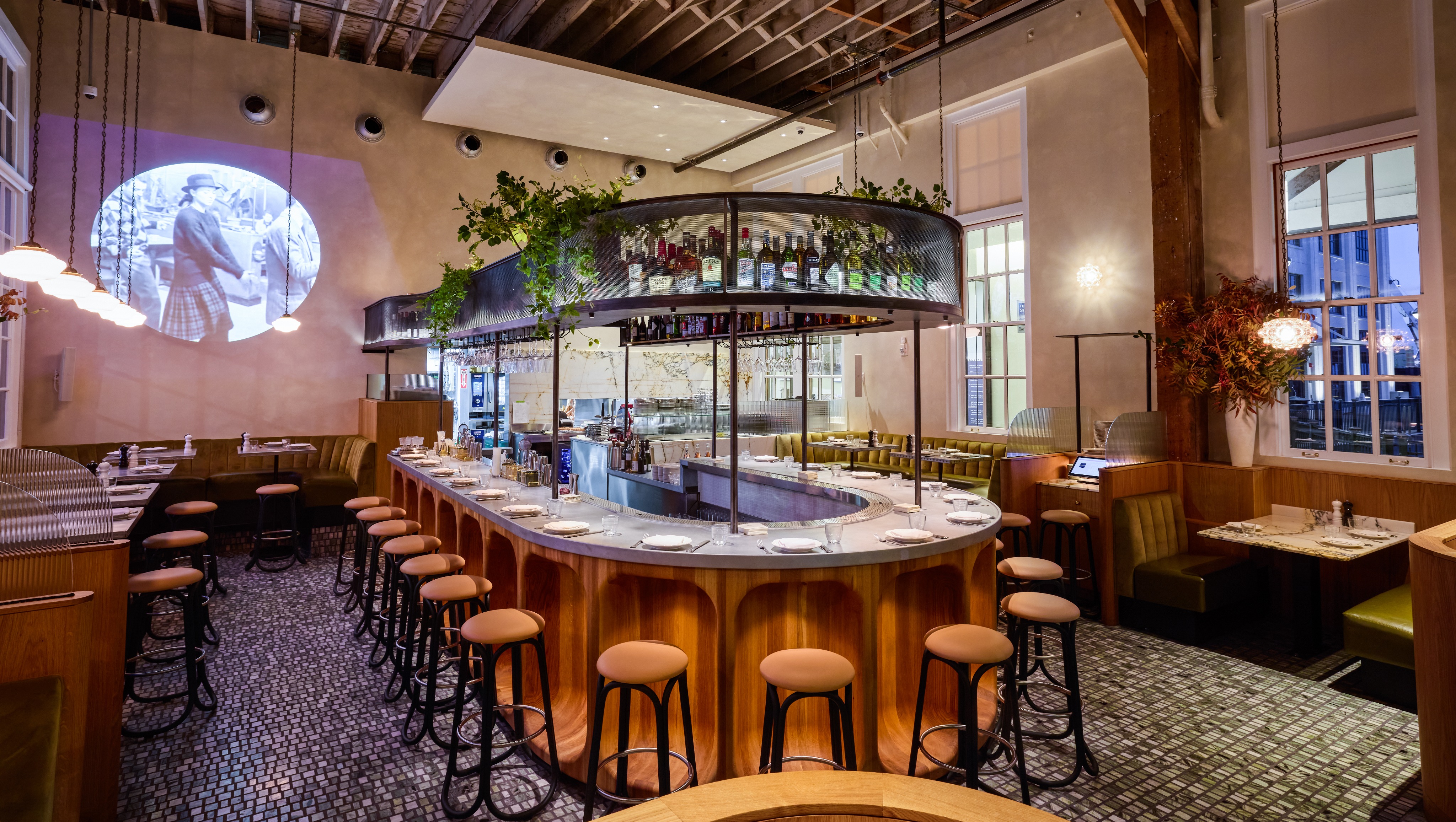 Bon Délire Brings Paris to the San Francisco Embarcadero